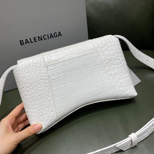 Load image into Gallery viewer, balenciaga