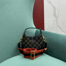 Load image into Gallery viewer, Gucci